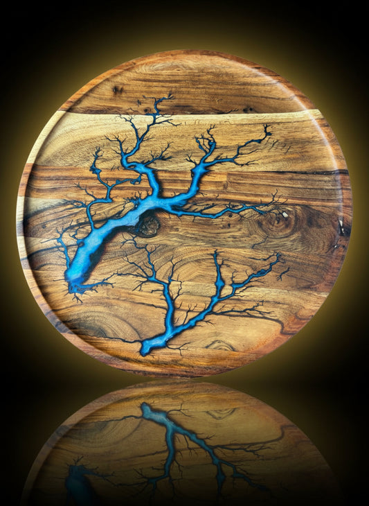 Premium resin serving tray handcrafted in Victoria by Fractal Flow Designs — Australian resin board combining luxury design and functional quality.