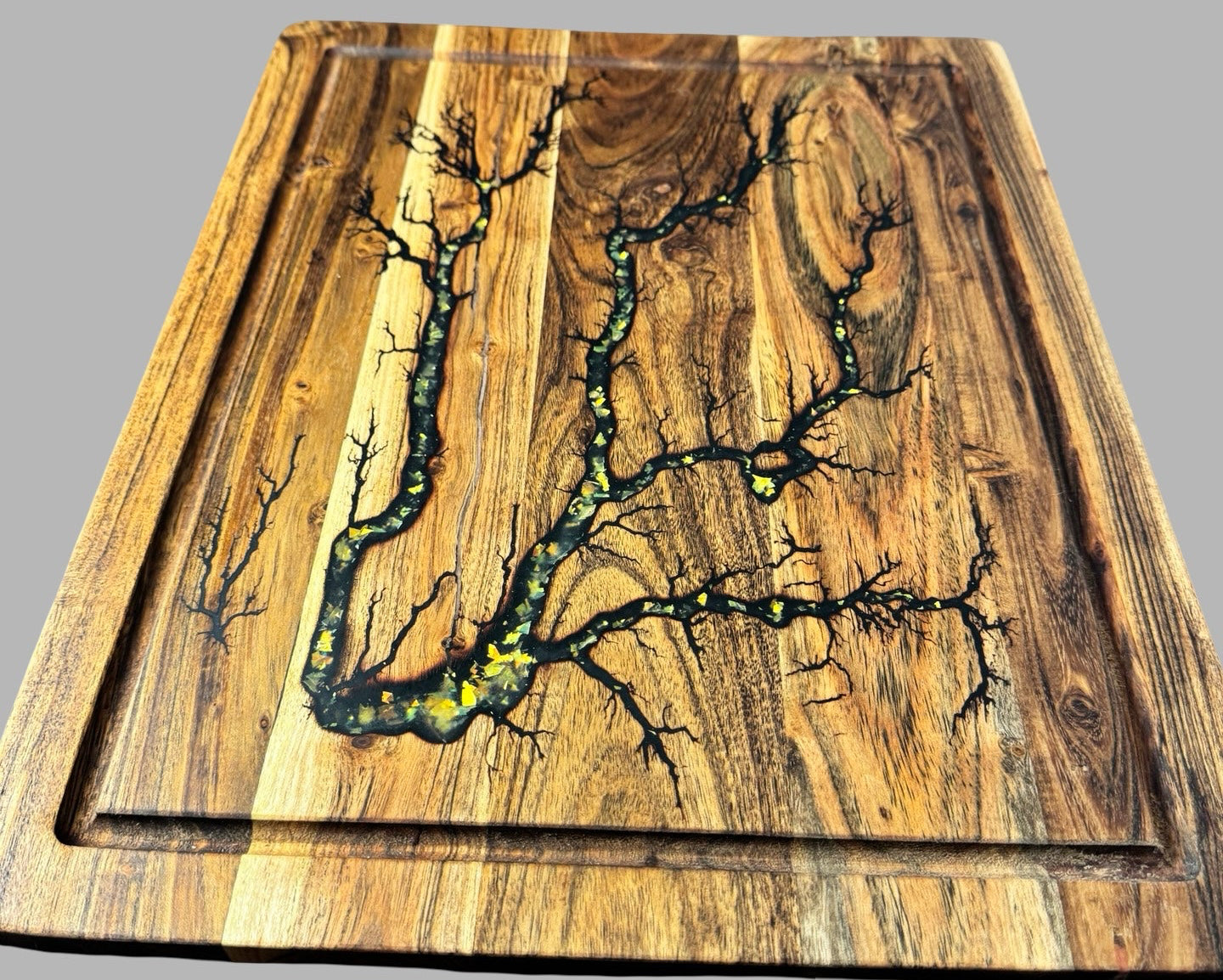 Gold coloured Resin cutting board handcrafted in Australia by Fractal Flow Designs — food-safe surface, artisan quality, unique resin finish.