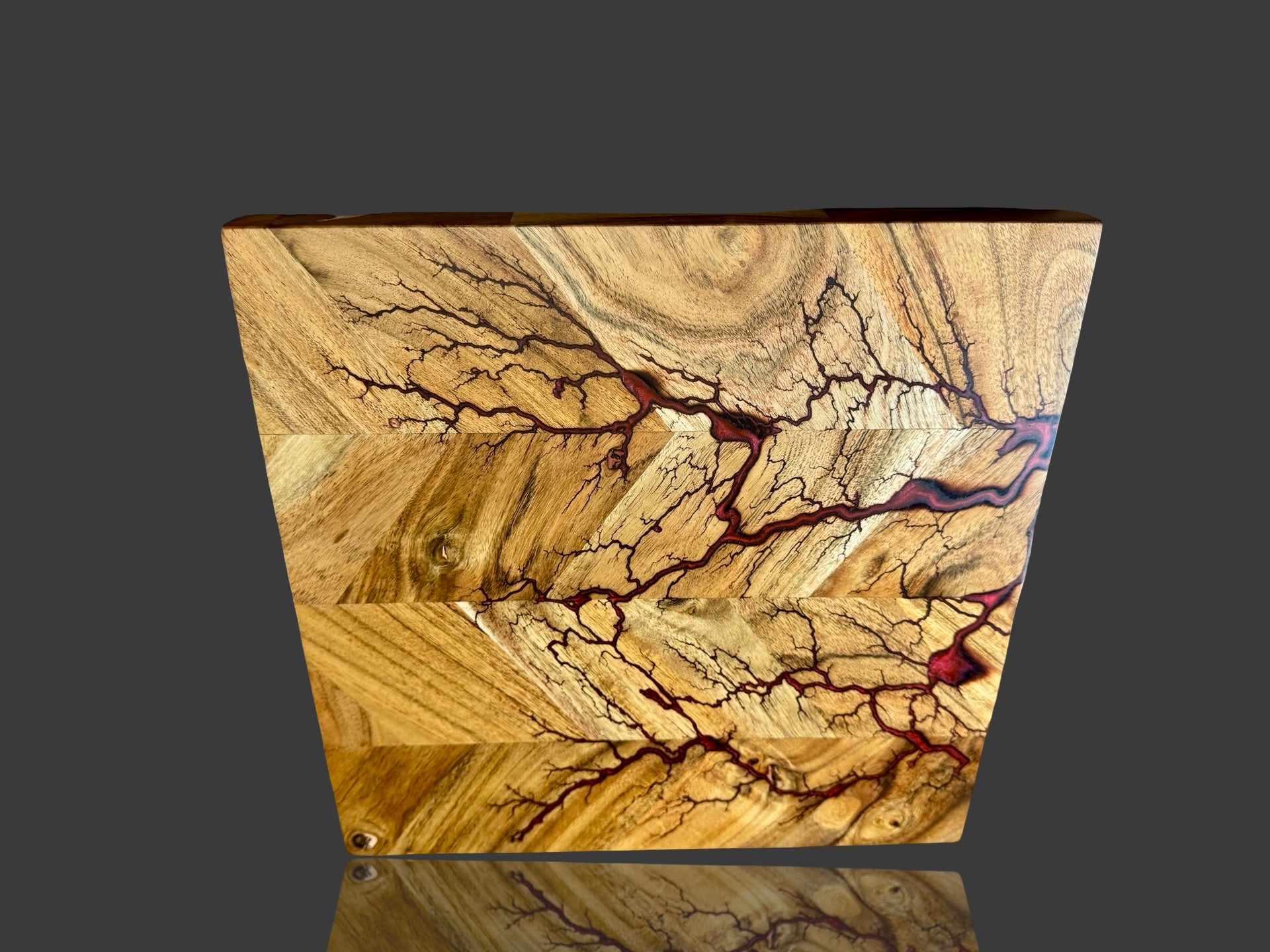 Australian-made resin chopping board, handcrafted in Bairnsdale by Fractal Flow Designs. Premium serving board for cheese, charcuterie, and grazing platters, ideal for gifting and special events