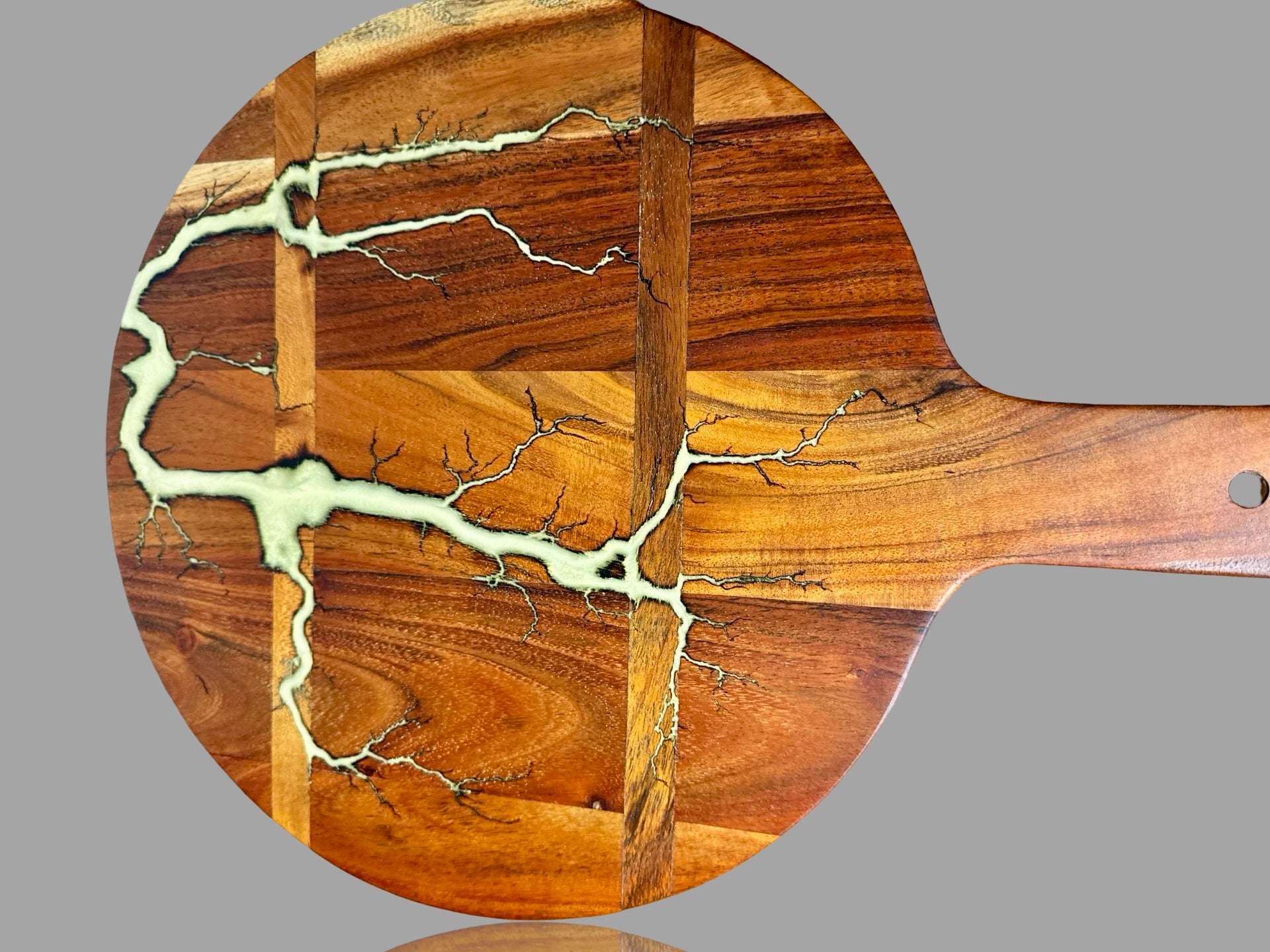 Circular resin art and timber cheese board, handmade in Bairnsdale Victoria for charcuterie lovers