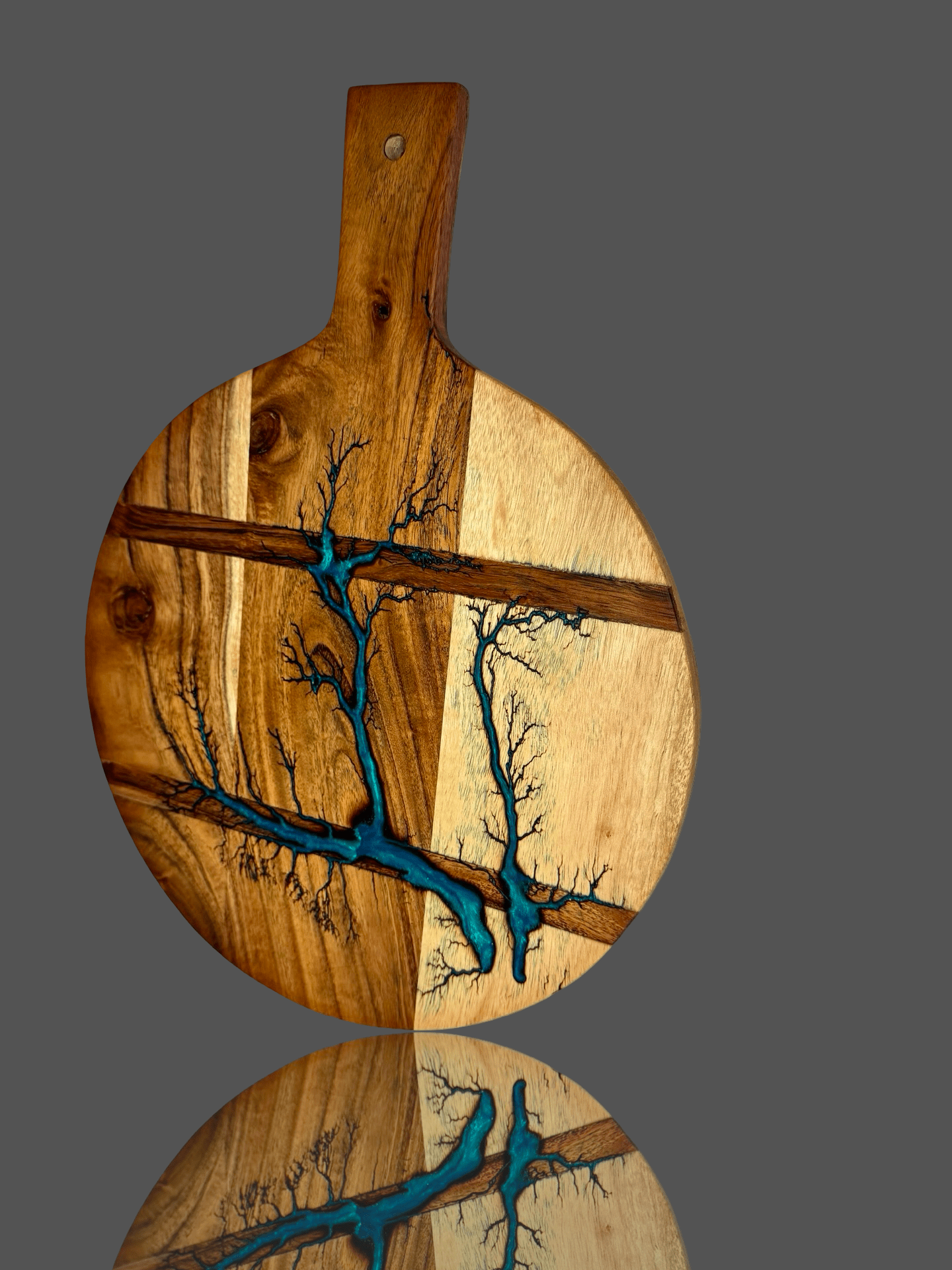 Unique round resin cheese board paddle – handcrafted in Victoria, artisan serving platter for charcuterie, cheese, grazing, and gourmet entertaining.