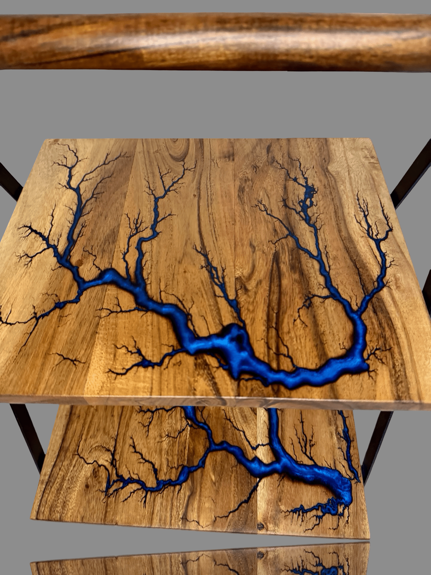Fractal Flow Designs luxury dessert stand – handcrafted resin and timber cake pedestal, Australian-made artisan piece, perfect for gifting and celebrations.