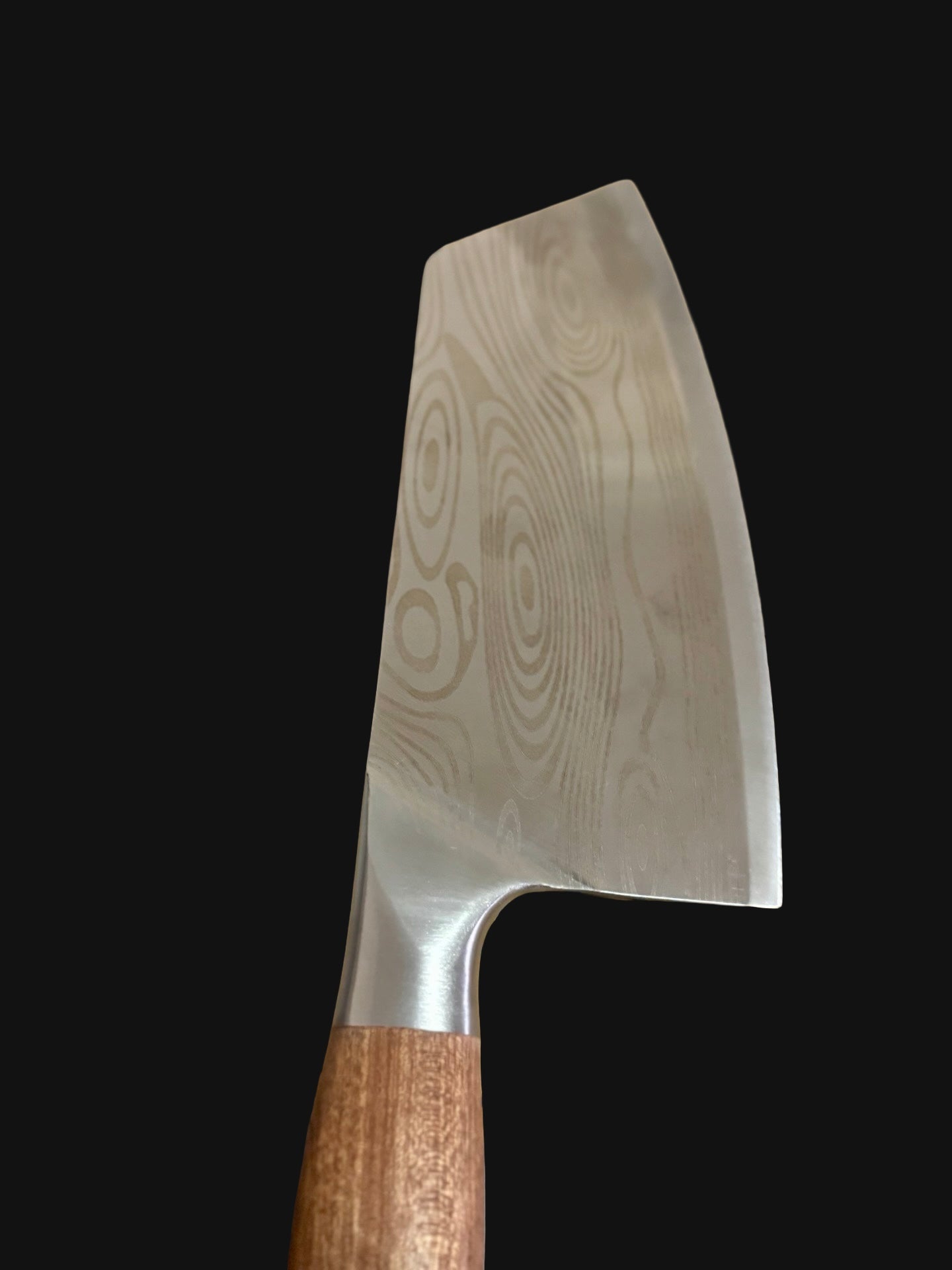 Premium forged Japanese meat cleaver – folded steel blade, ergonomic handle, high-performance kitchen knife Australia.