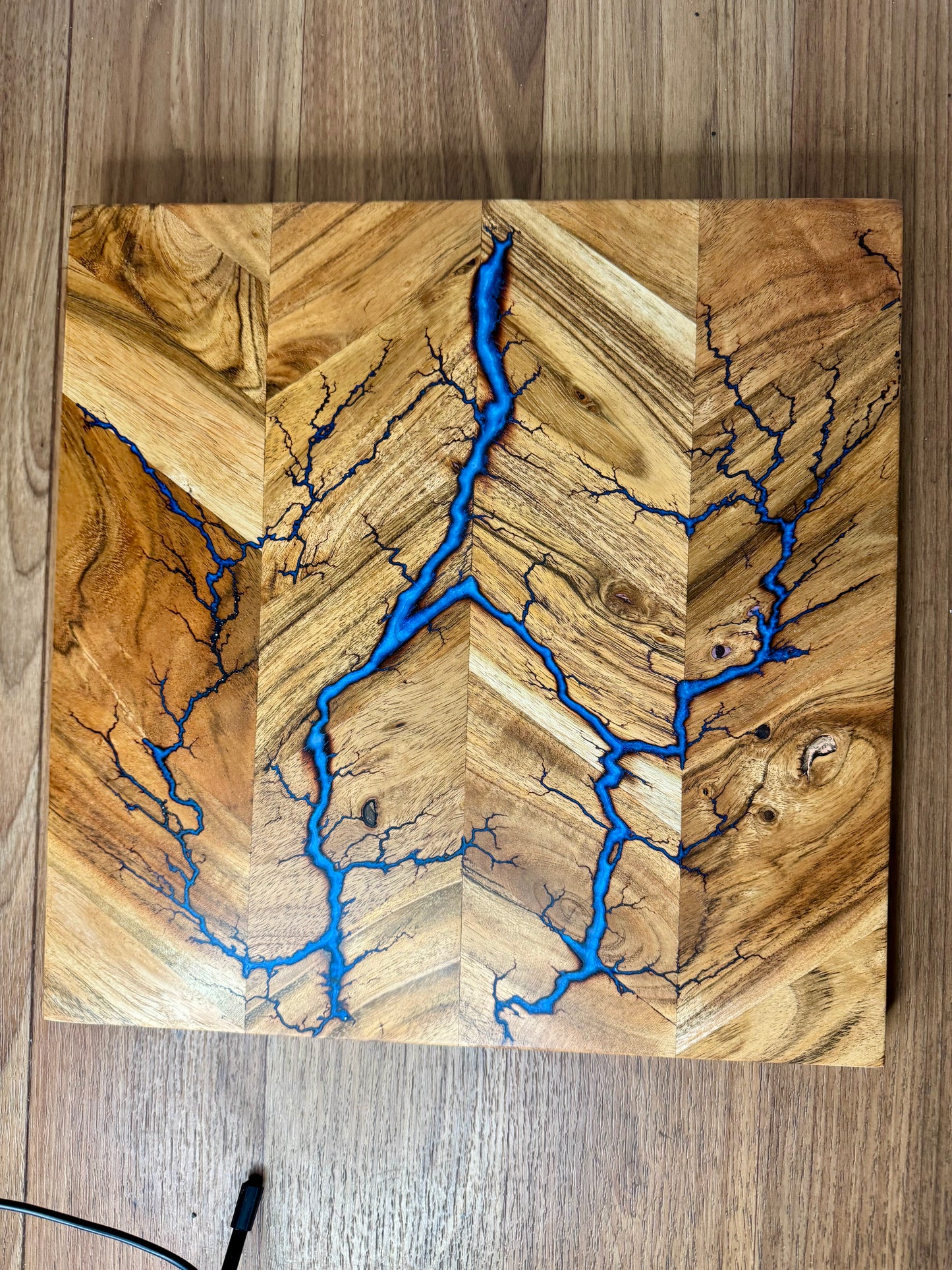 Resin chopping board by Fractal Flow Designs, artisan-crafted from sustainable Australian timber. Shipped Australia-wide, perfect as a wedding gift, anniversary platter, or luxury kitchen essential.