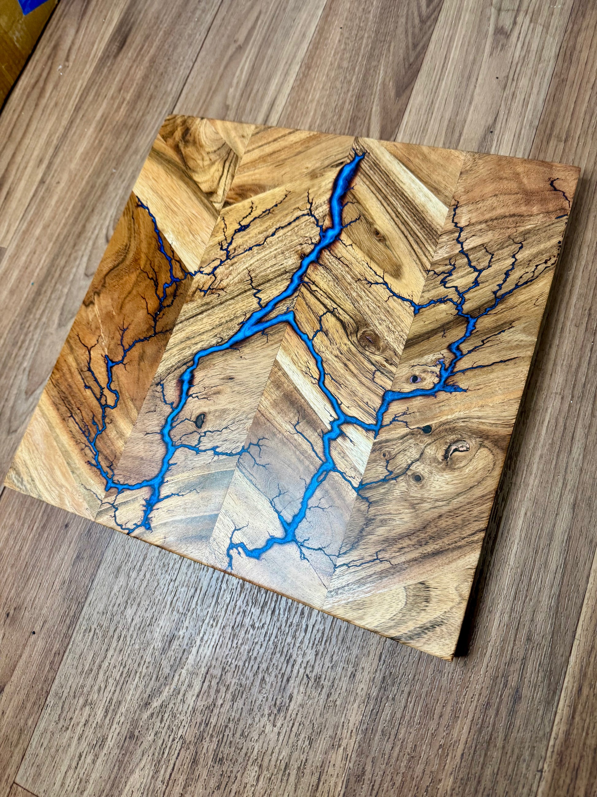 Fractal Flow Designs resin chopping board perfect for carving meat and BBQ feasts