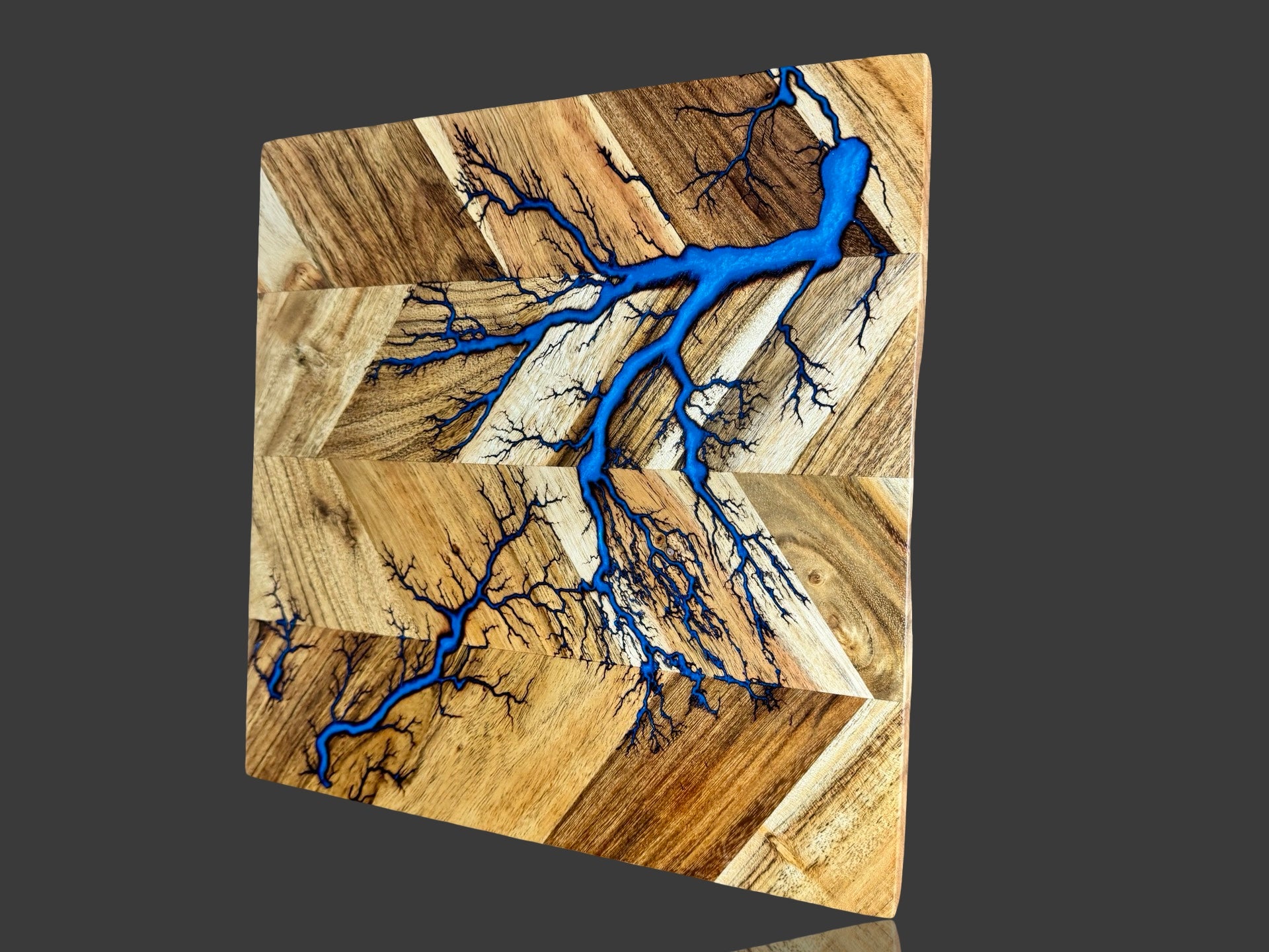 Artisan resin chopping board with unique fractal detail, handmade in Bairnsdale, Victoria. Australian-made platter perfect for charcuterie, grazing, and home entertaining.