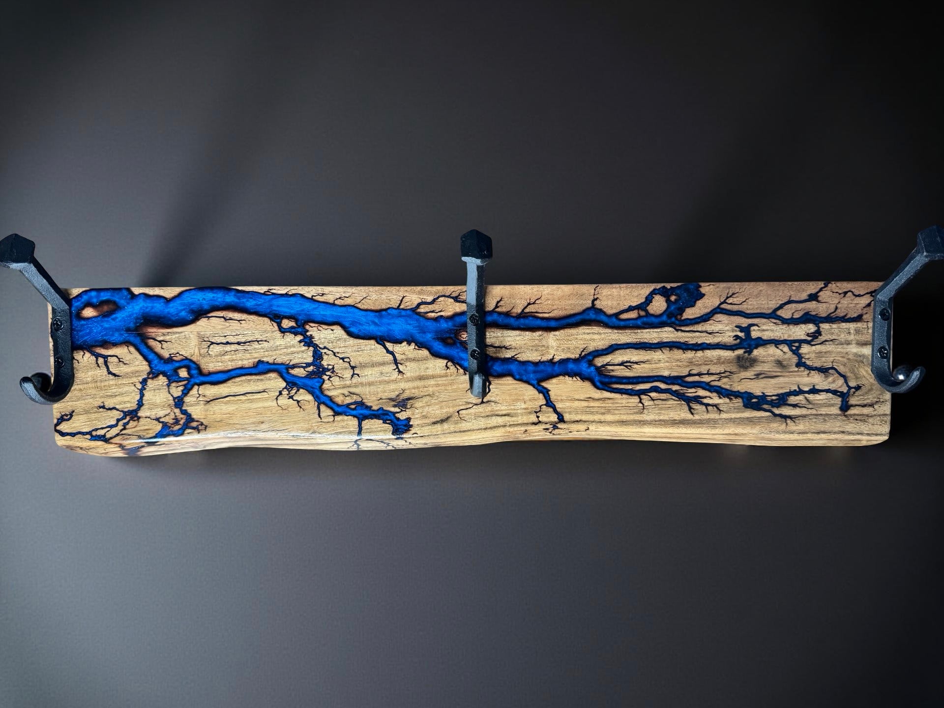 Elegant timber coat rack with resin feature, wall mounted décor