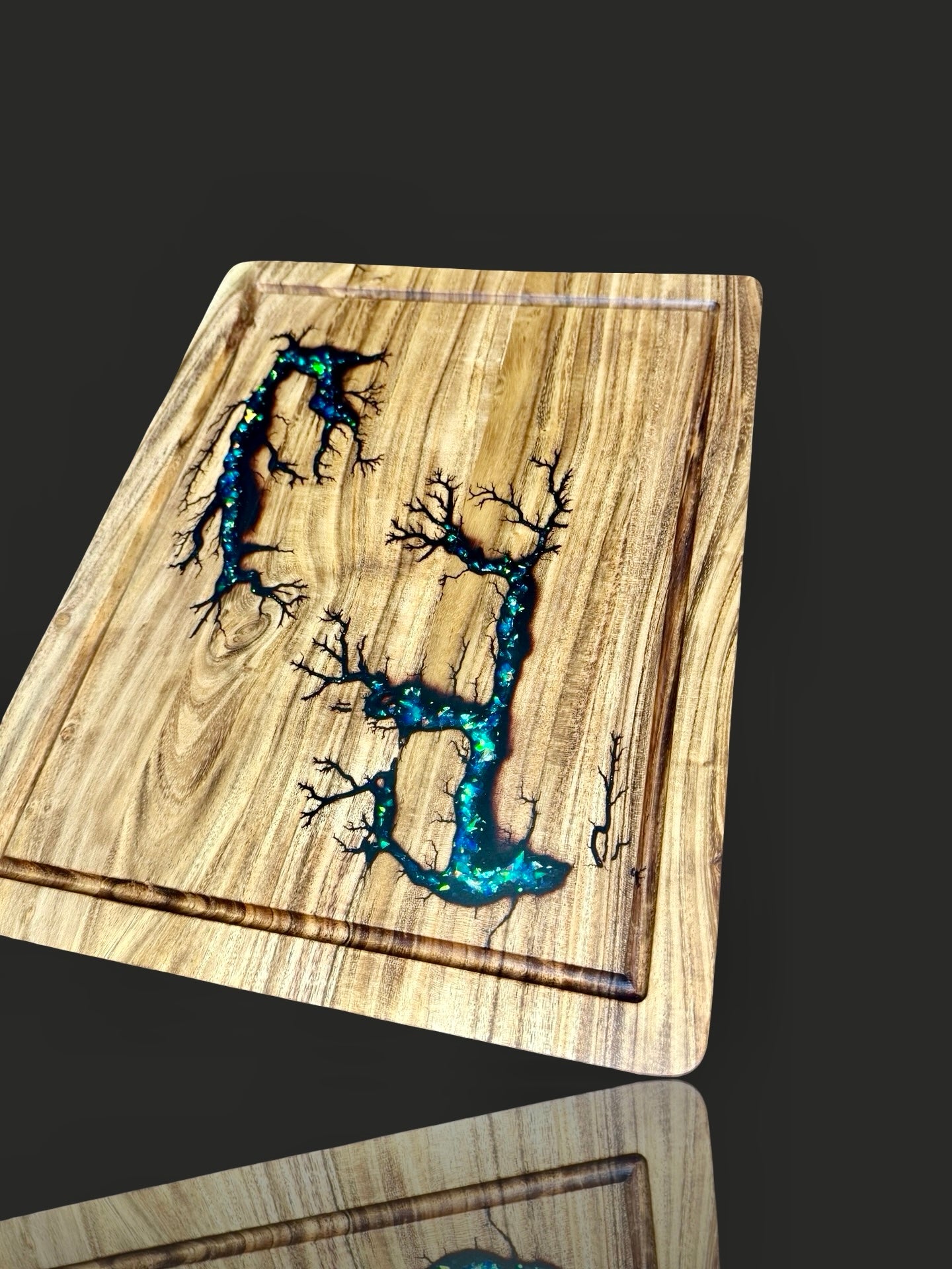 Handcrafted resin brisket board – premium Australian hardwood timber by Fractal Flow Designs, perfect for entertaining, gifting, and home décor, made in Victoria