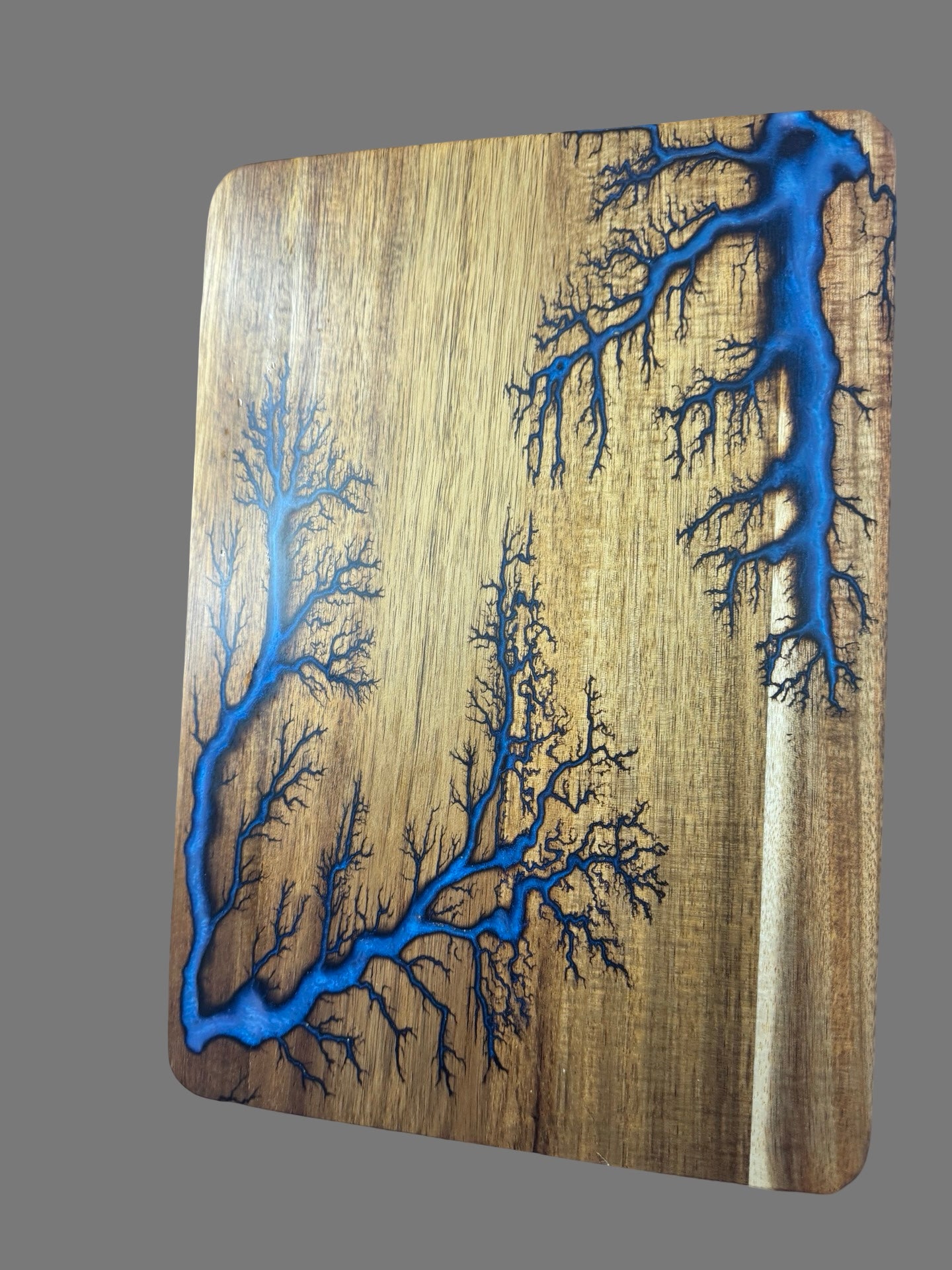 Australian resin timber board — an ideal wedding or housewarming gift. Crafted by Fractal Flow Designs with sustainable wood and premium food-safe resin finish