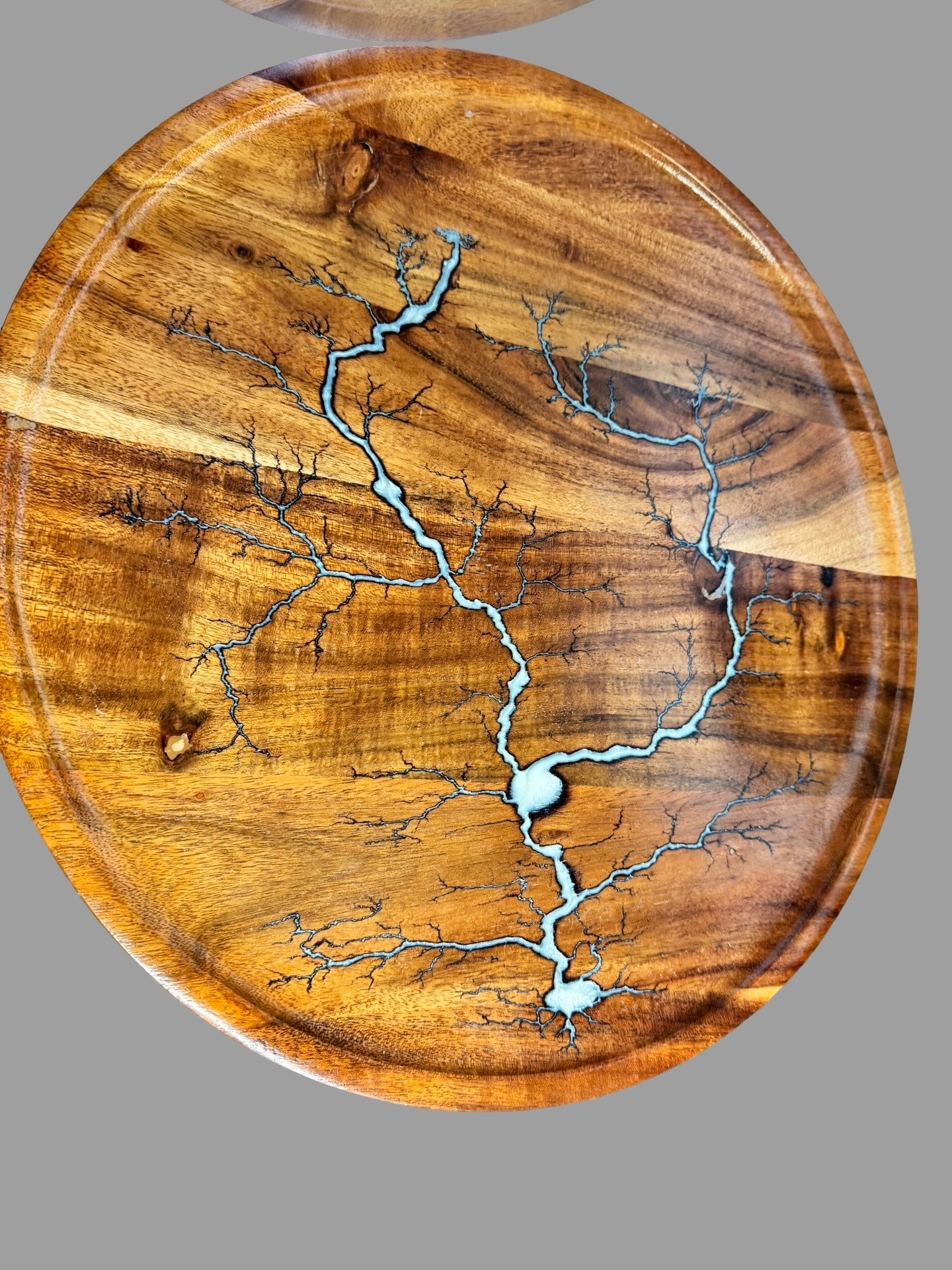 Premium resin entertaining tray handcrafted in Australia by Fractal Flow Designs — designed for home entertaining, corporate gifting, or grazing spreads.