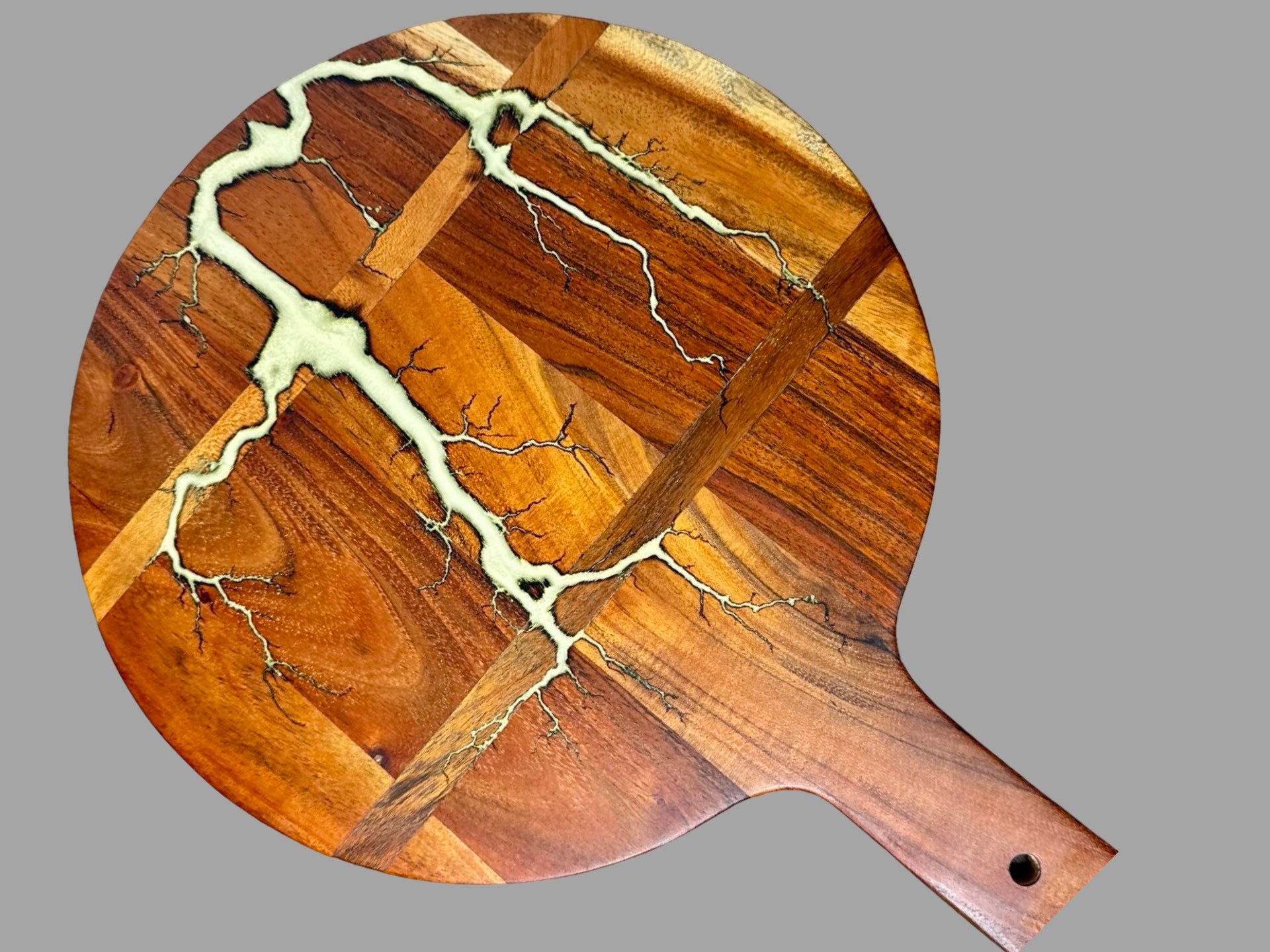 Beautiful round cheese platter with resin detail, premium Australian-made artisan kitchenware