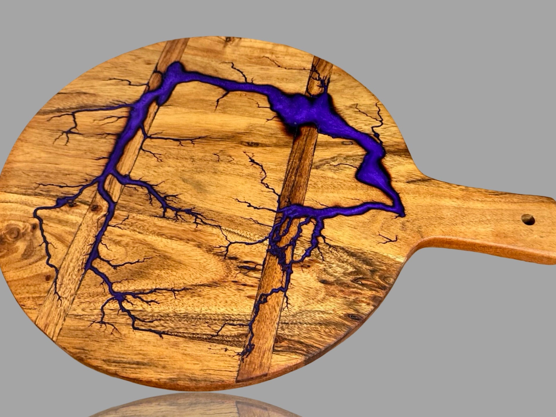 Round resin cheese board, Australian-made gift idea for weddings, anniversaries, and housewarmings