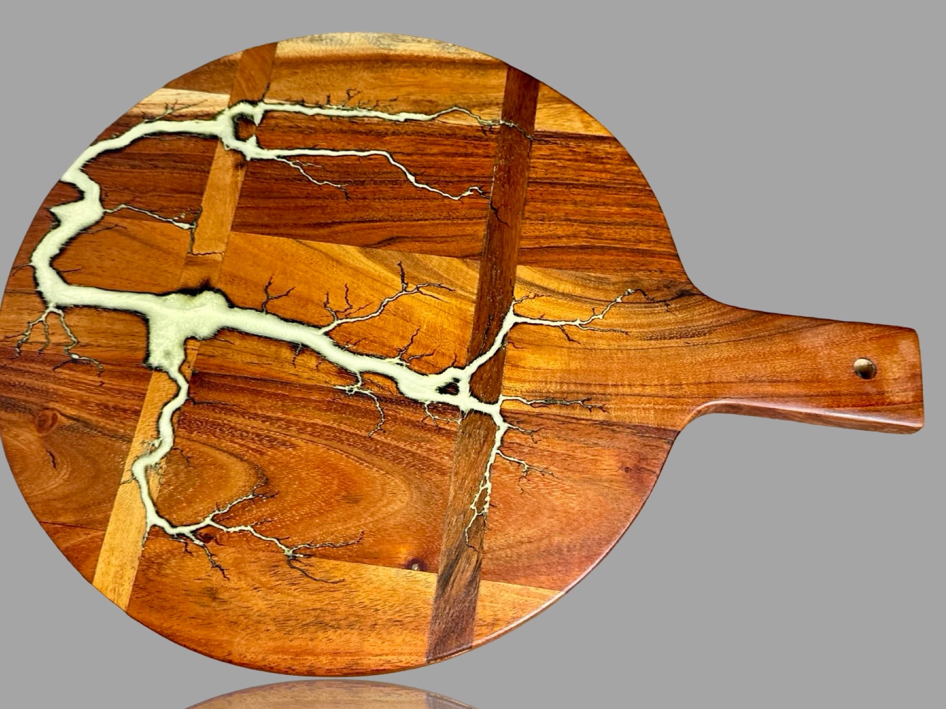 Luxury round resin cheese board handcrafted in East Gippsland, premium entertaining platter