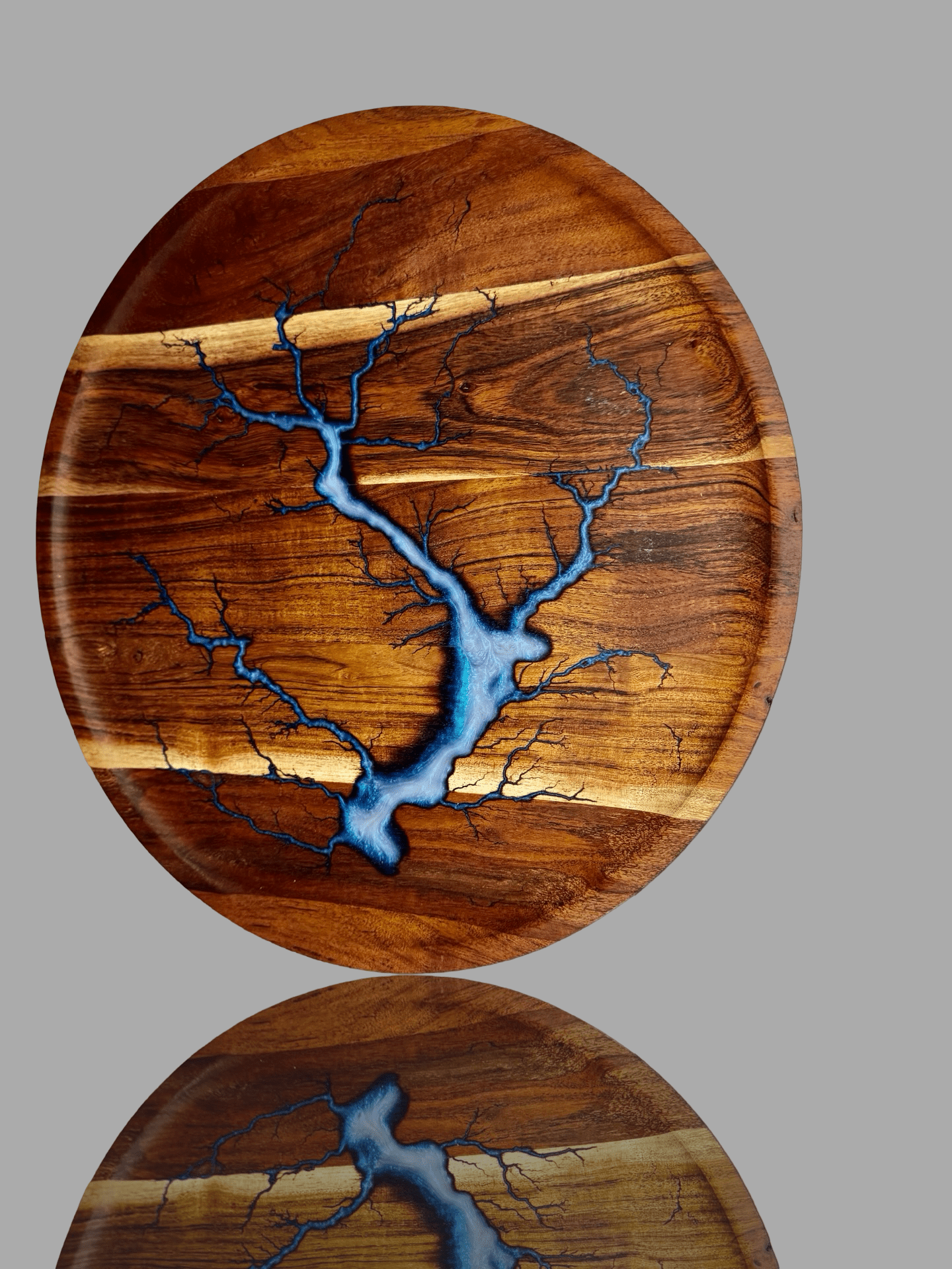 Handcrafted round resin grazing tray – artisan Australian-made serving platter from Victoria, designed for charcuterie spreads, birthdays and corporate gifts