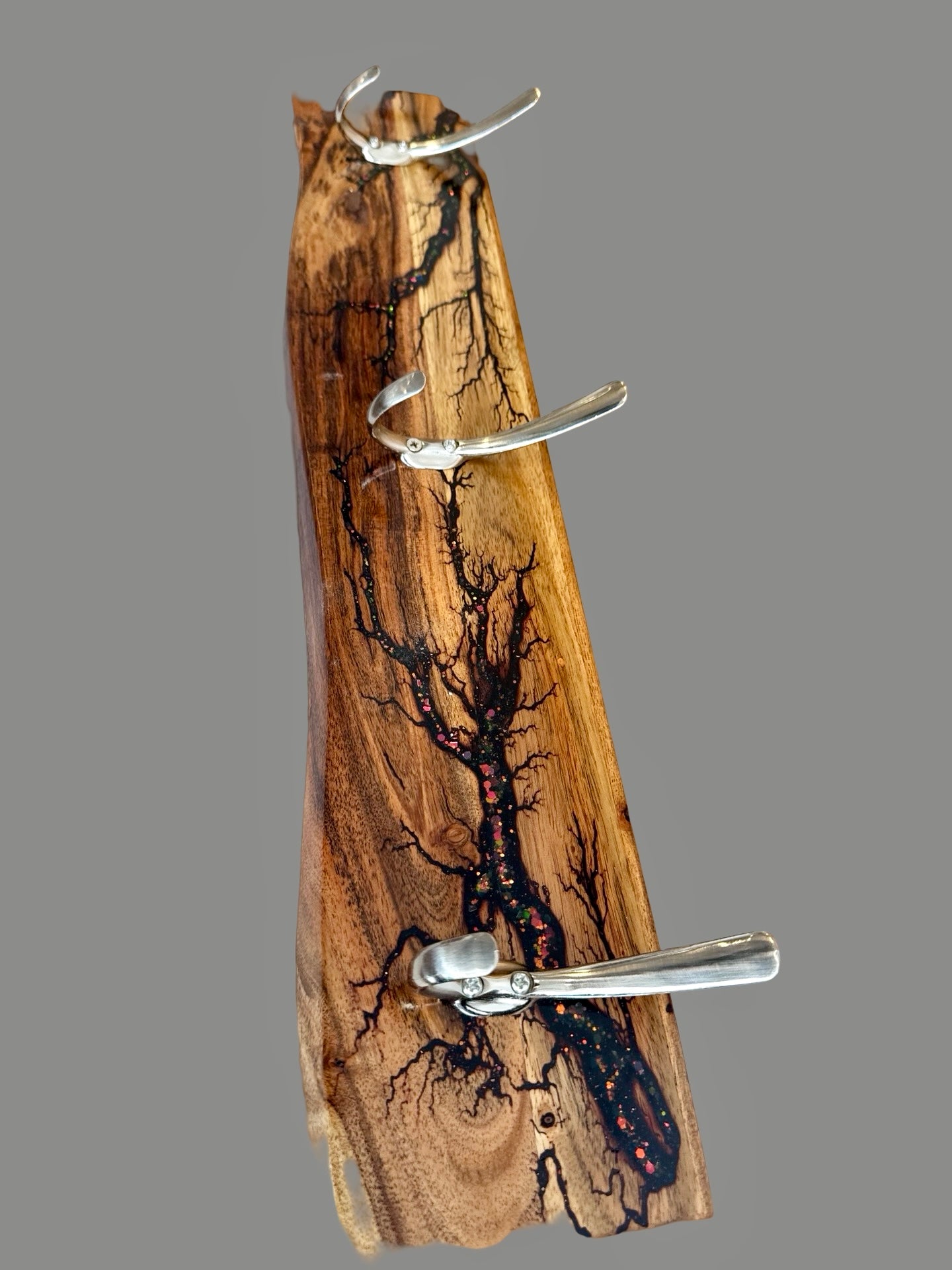 Stylish handcrafted coat rack by Fractal Flow Designs. Australian hardwood with fractal burning, designed for coats, hats, and bags – made in Australia with resin art